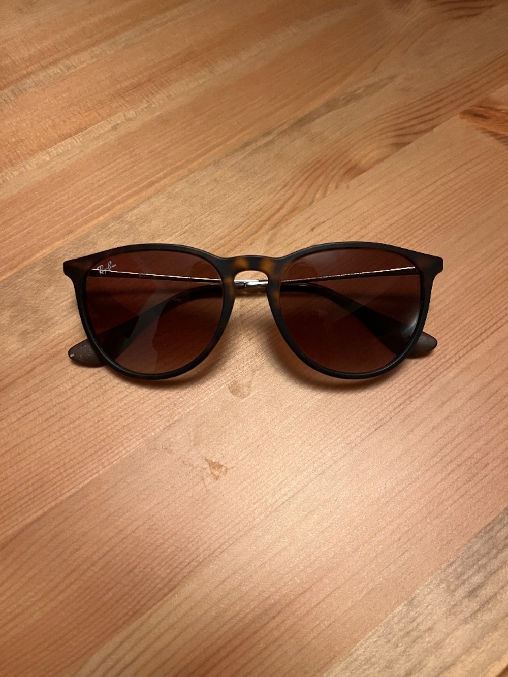 Ray Ban Erika in brown